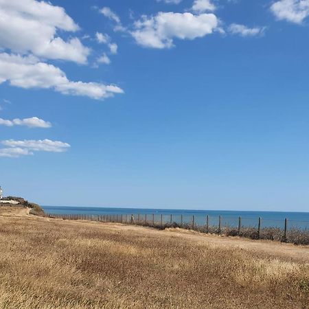Villa Four Seasons By The Sea à Peacehaven Extérieur photo